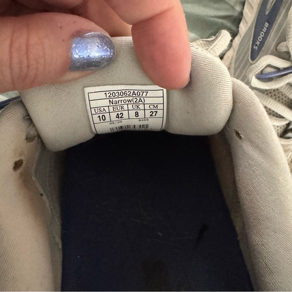 Women’s Brooks Addiction 4 Size 10 Narrow - Picture 3 of 4